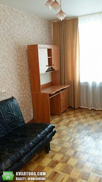 Rent out 2-room apartment. Киев,  Чумака — photo 2