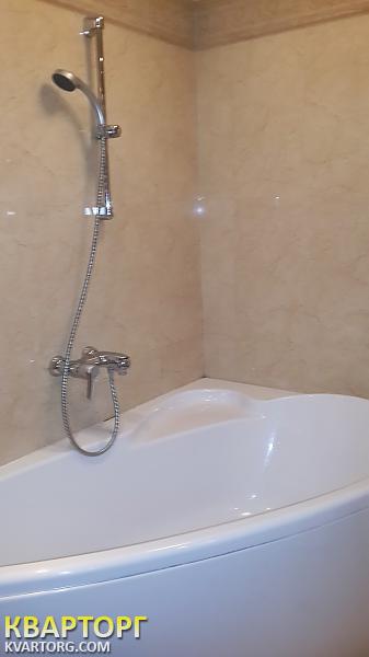 Sell 2-room apartment. Киев, Краснопартизанская — photo 2
