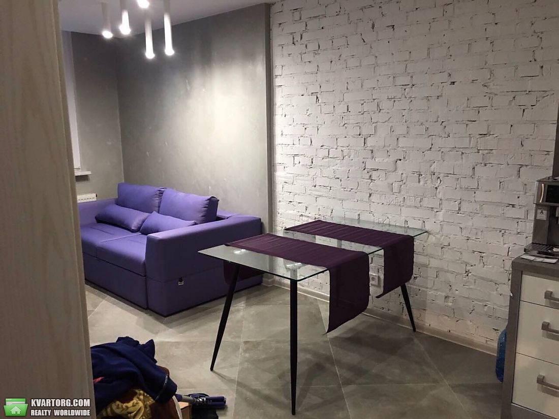 Sell 2-room apartment. Киев,  Днепровская наб — photo 2