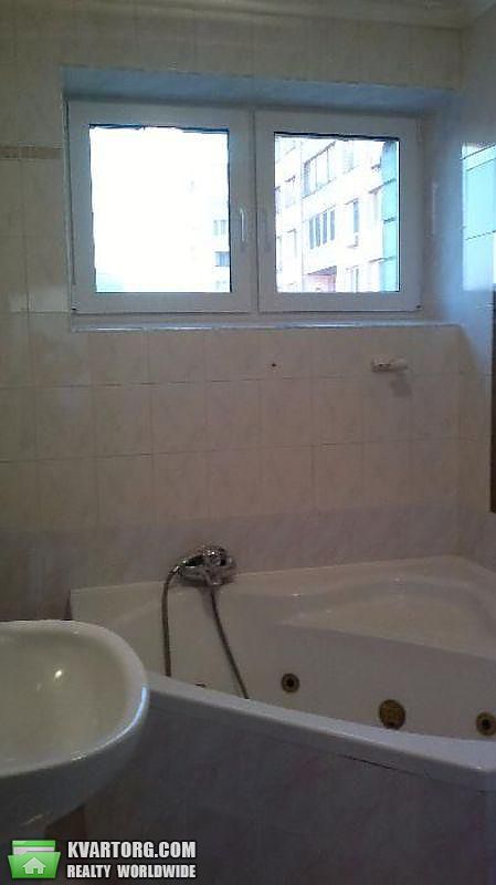 Rent out 4-room apartment. Киев,  Суворова — photo 7
