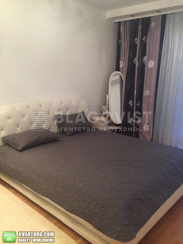 Rent out 3-room apartment. Киев,  Луначарского — photo 4