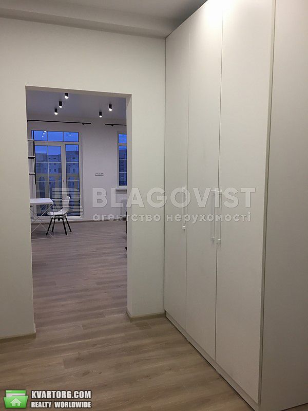 Rent out 2-room apartment. Киев, луценка дмитра — photo 7