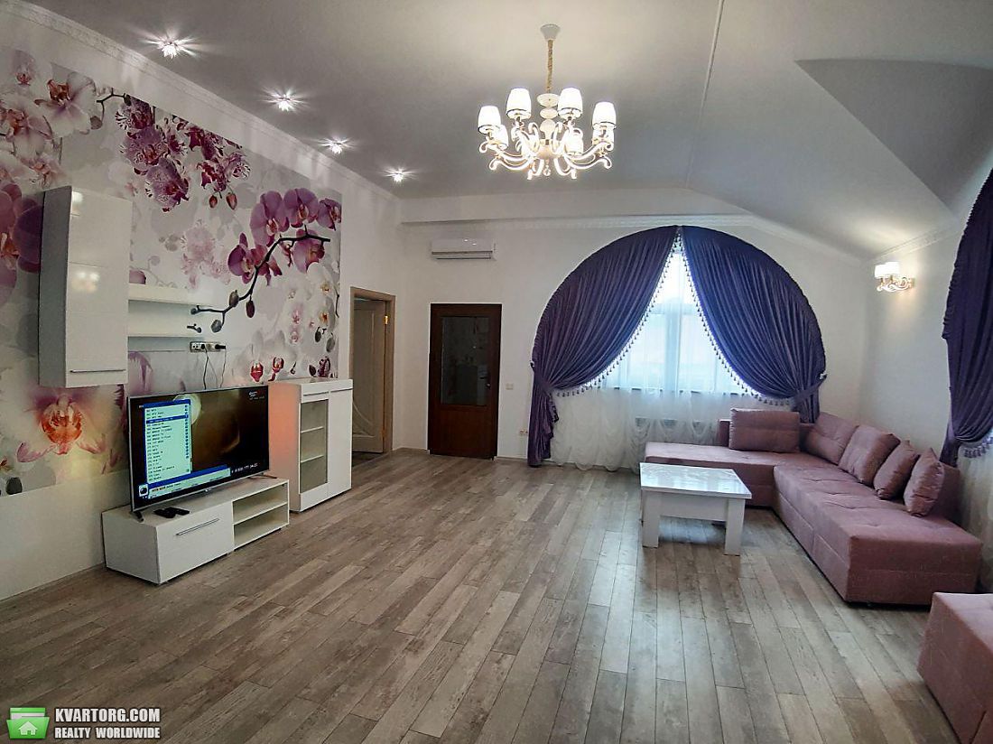 Rent out house. Киев, абрикосовая — photo 8
