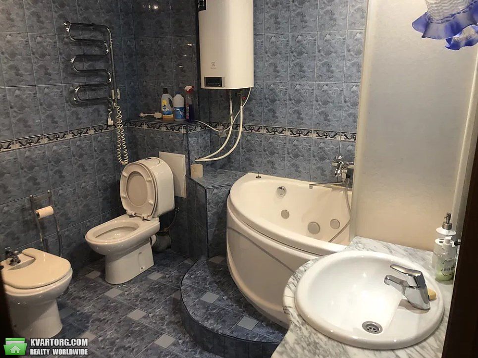 Rent out 3-room apartment. Киев,  Голосеевский пр — photo 7