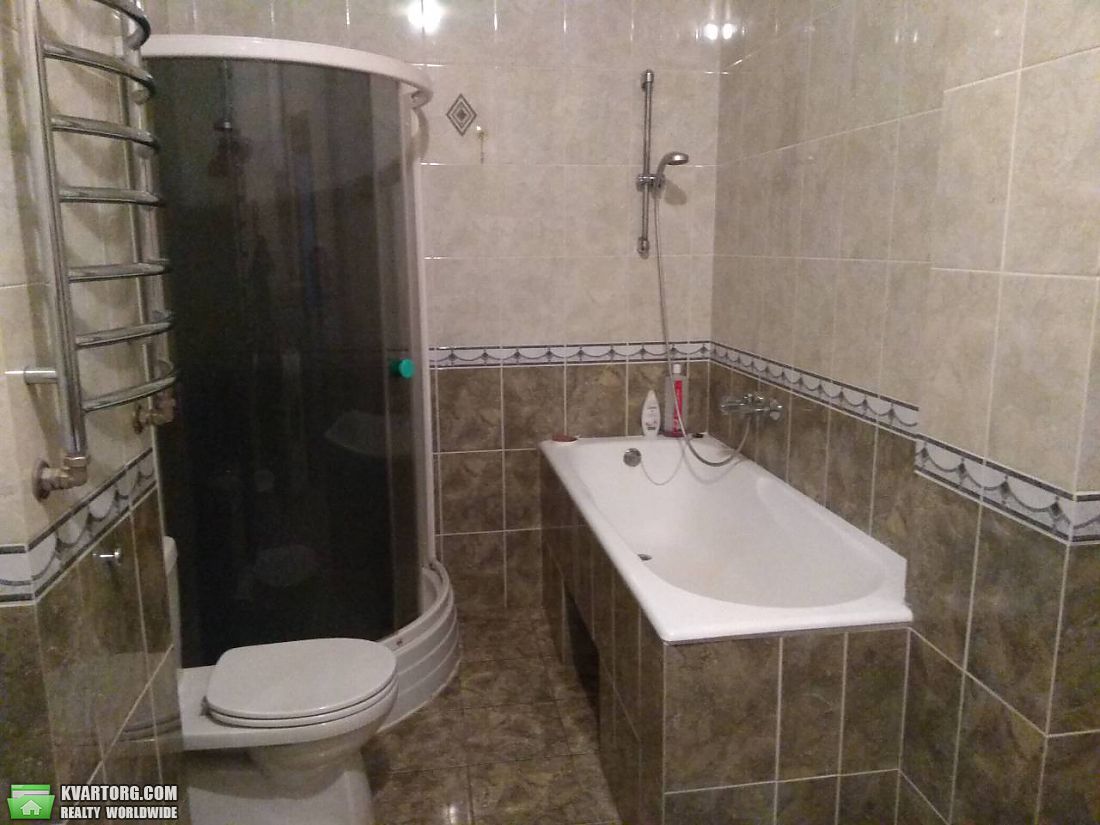 Rent out 2-room apartment. Киев,  Туровская — photo 8