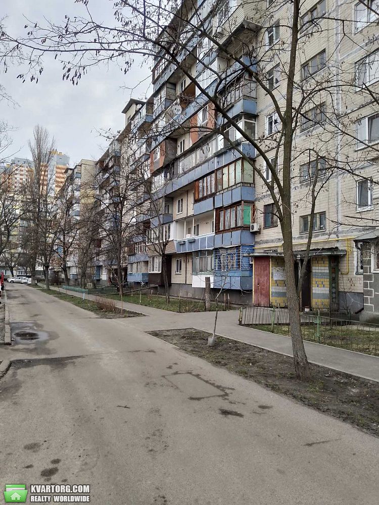 Rent out 1-room apartment. Киев,  Кондратюка — photo 8
