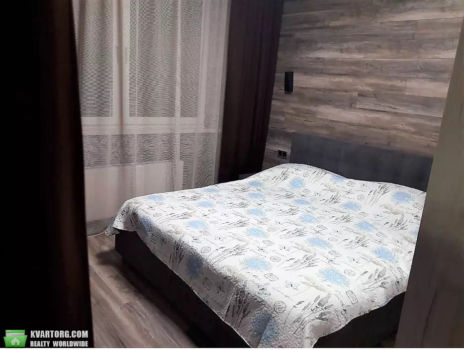 Rent out 2-room apartment. Киев, Евгения Коновальца — photo 9