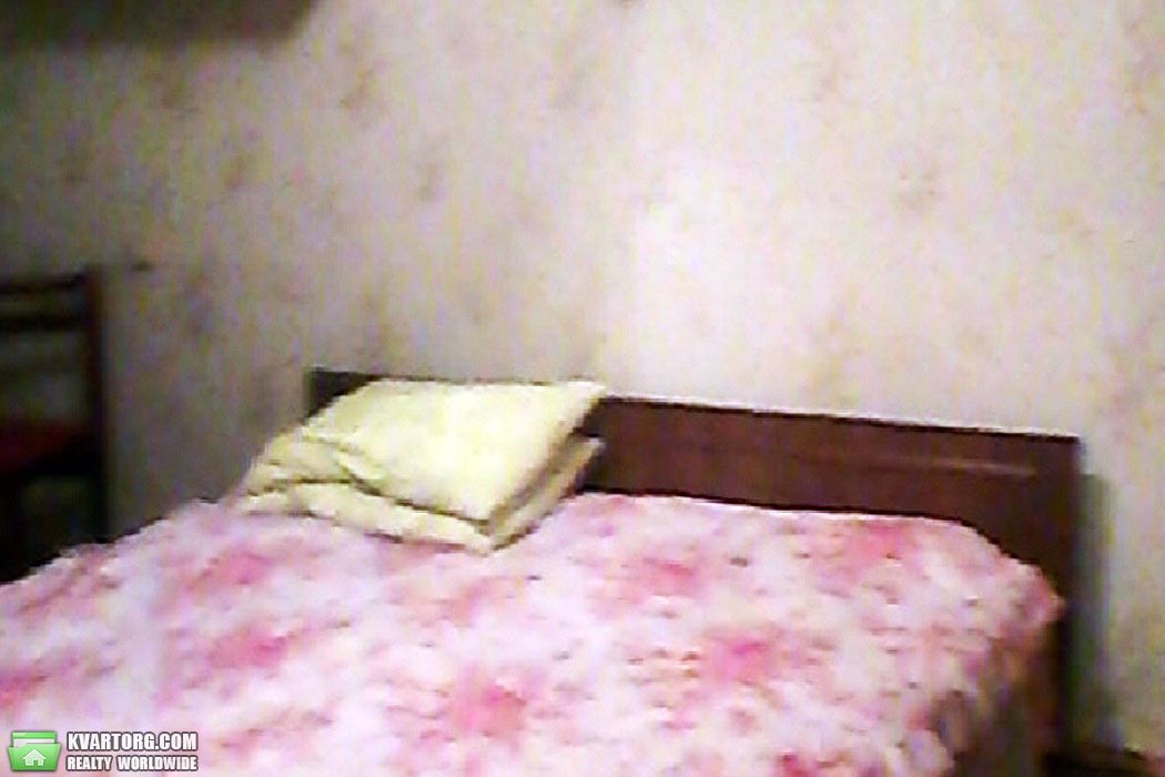 Rent out 2-room apartment. Киев,  Симиренко — photo 1