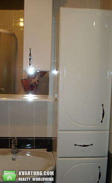 Rent out 1-room apartment. Киев, Вересневая — photo 8