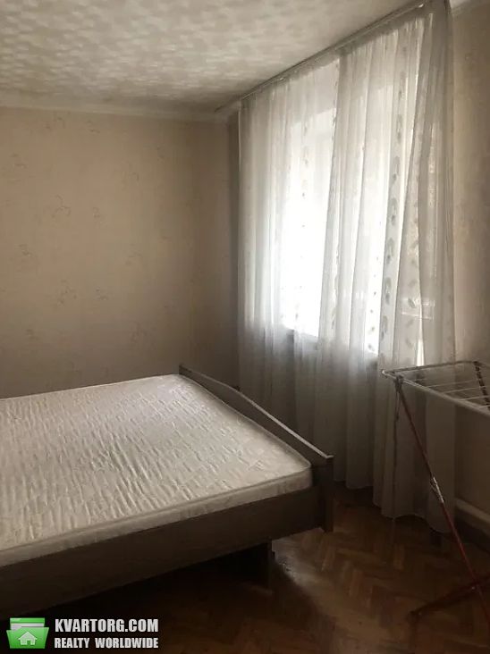 Rent out 2-room apartment. Киев,  Златоустовская — photo 3