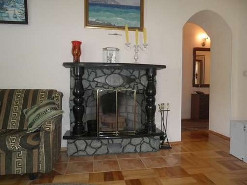 Rent out 3-room apartment. Киев,  Шелковичная — photo 1