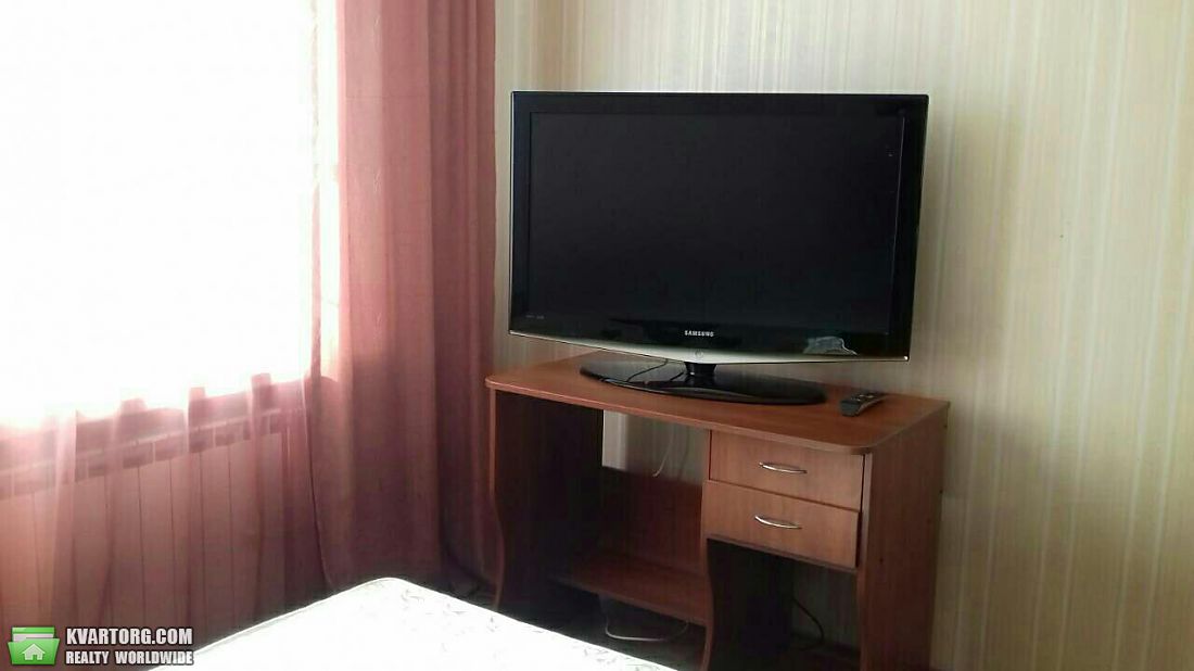 Rent out 1-room apartment. Киев, Ващенко — photo 4