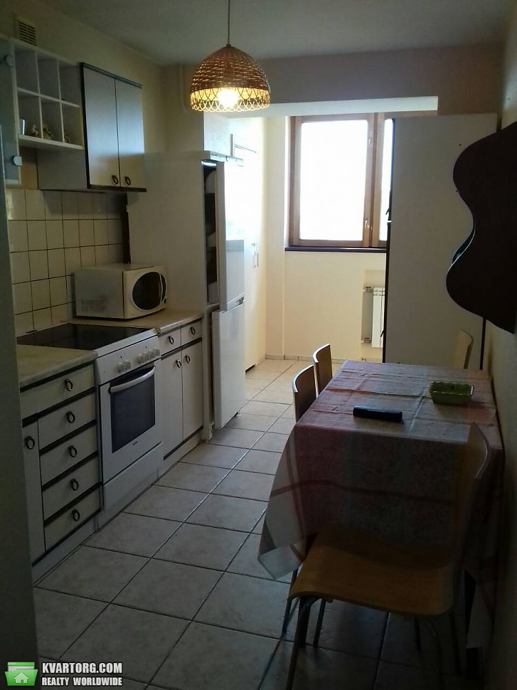 Rent out 2-room apartment. Киев,  Пожарского — photo 1