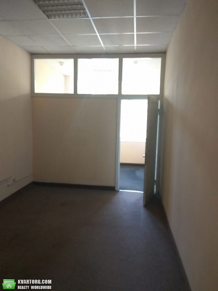 Rent out office. Киев,  Соломенская — photo 6