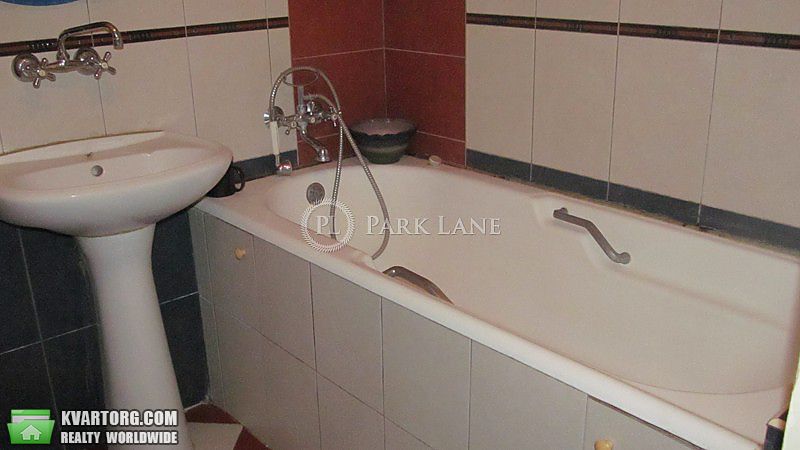 Rent out 2-room apartment. Киев,  Орлика — photo 7
