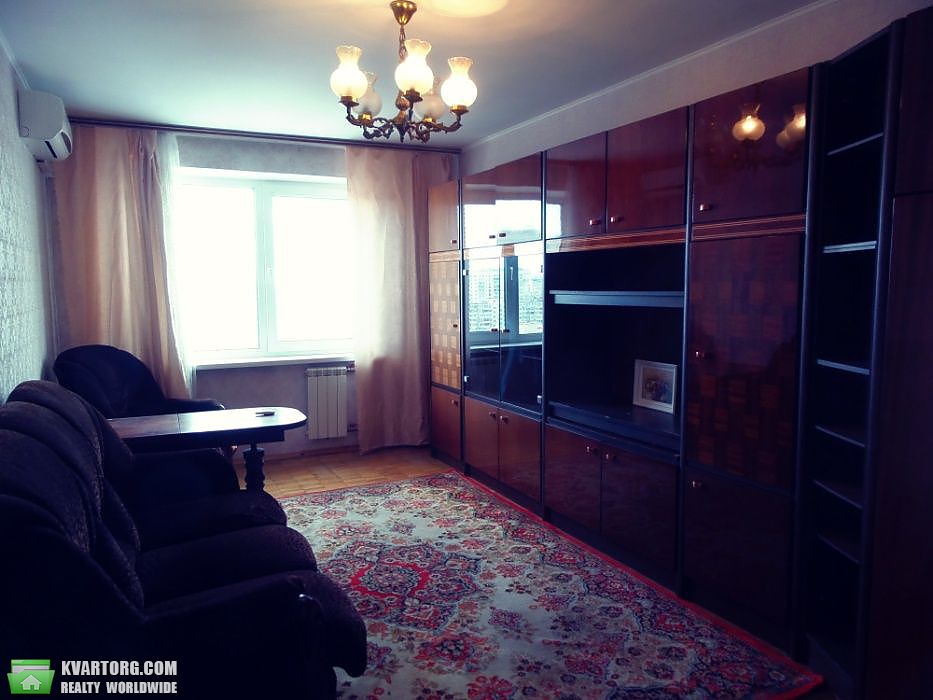 Sell 3-room apartment. Киев,  Оболонская пл — photo 2