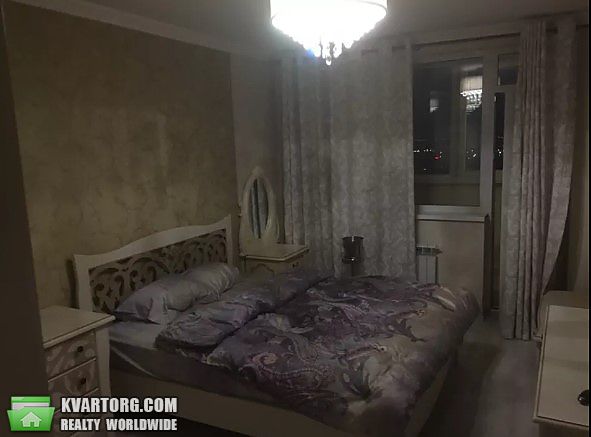 Rent out 2-room apartment. Киев,  Ужвий — photo 9