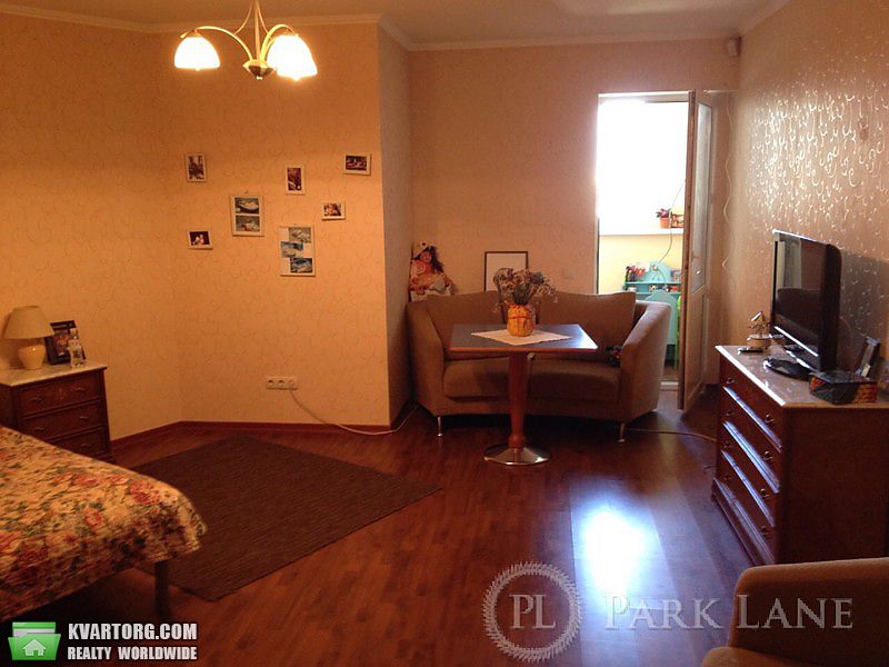 Sell 3-room apartment. Киев,  Срибнокильская — photo 3