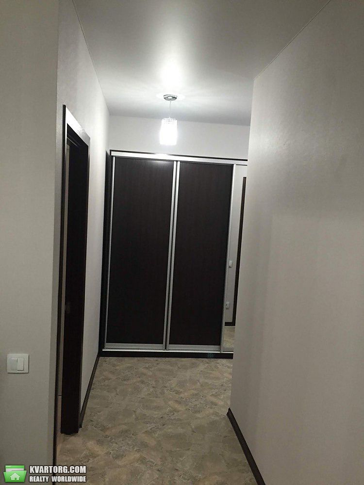 Rent out 2-room apartment. Киев, регенераторская — photo 2