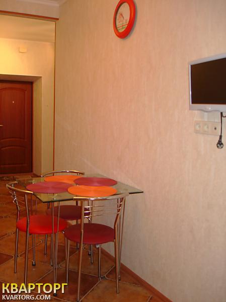 Rent out 1-room apartment. Киев,  Тургеневская — photo 3