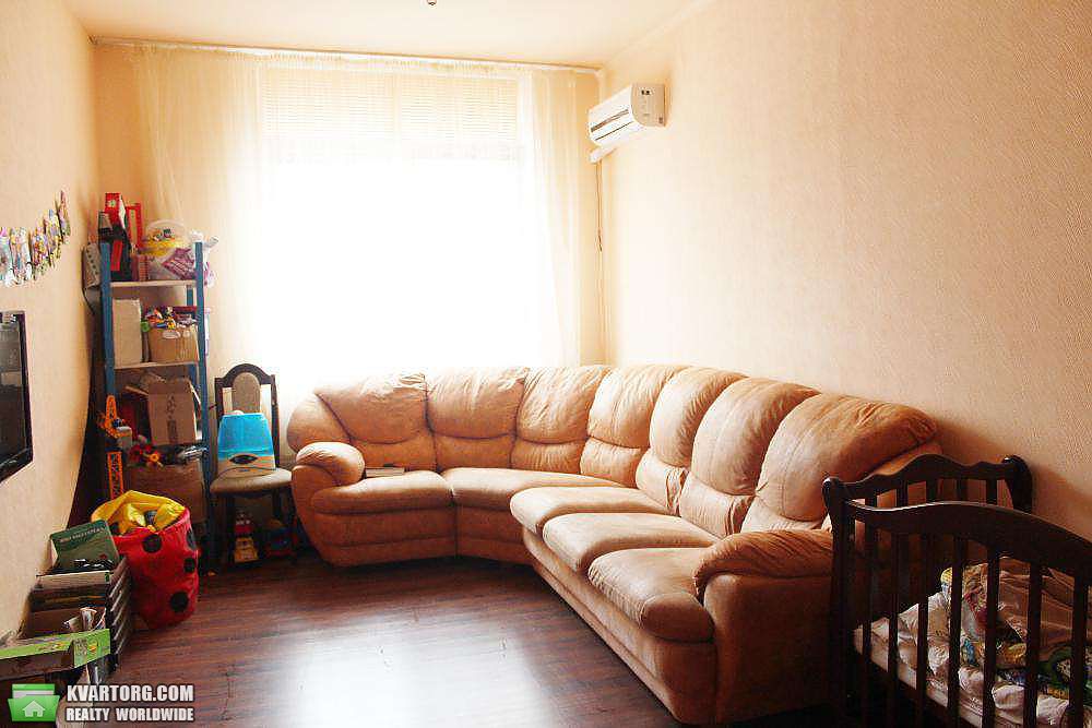 Sell 1-room apartment. Киев,  Лаврухина — photo 1
