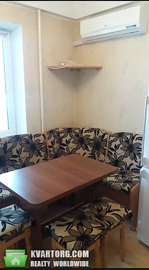 Rent out 2-room apartment. Киев,  Богатырская — photo 1