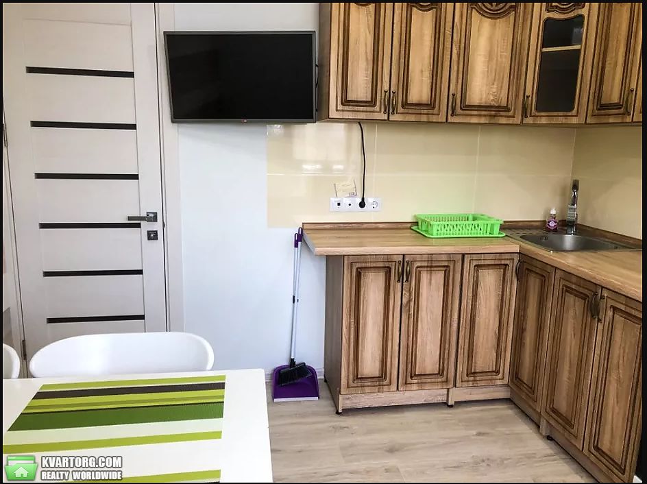Rent out 2-room apartment. Киев, Ломоносова — photo 2
