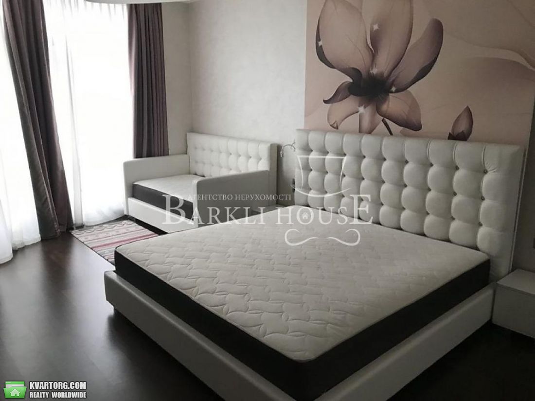 Rent out 3-room apartment. Киев, Болсуновская — photo 2