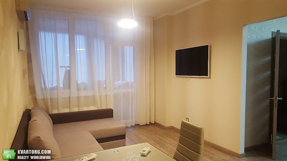 Sell 2-room apartment. Киев,  Вышгородская — photo 2