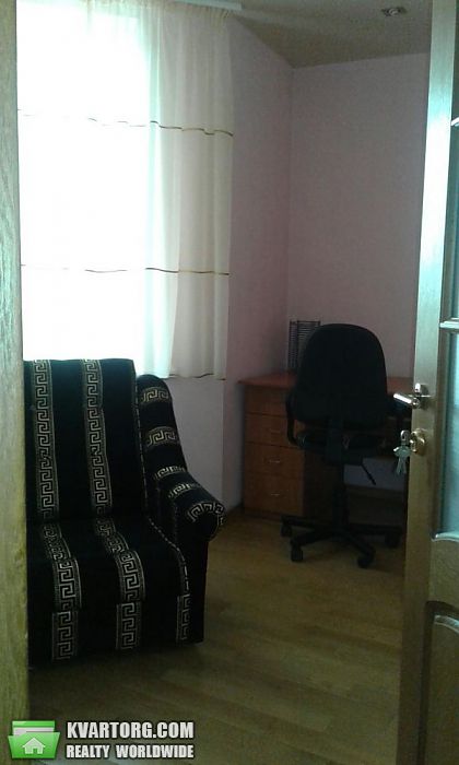 Rent out 3-room apartment. Киев,  Лебедева-Кумача — photo 4