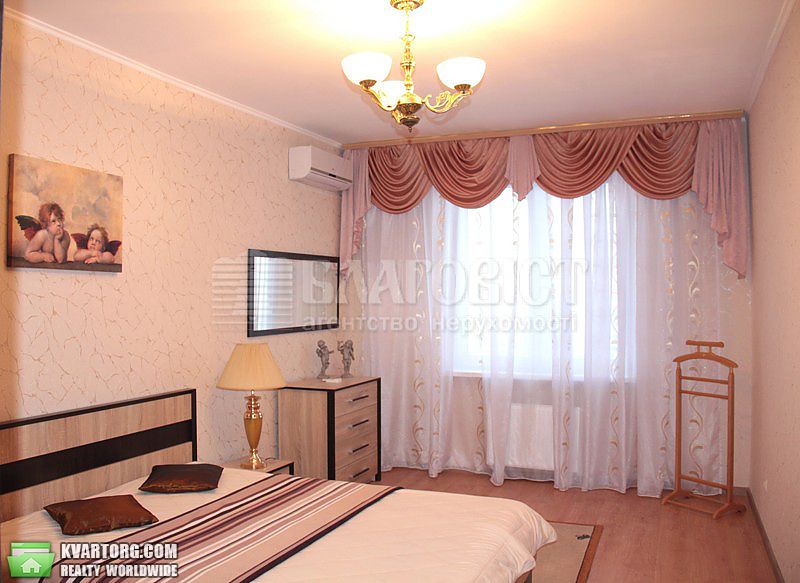 Rent out 3-room apartment. Киев,  Дмитриевская — photo 2