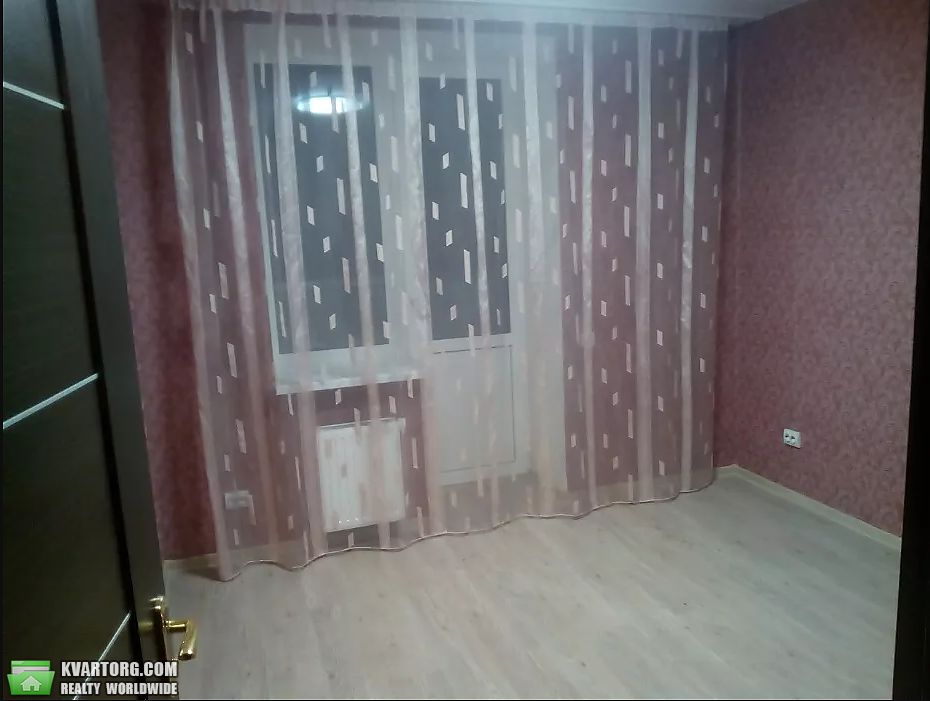 Rent out 2-room apartment. Киев,  Герцена — photo 3