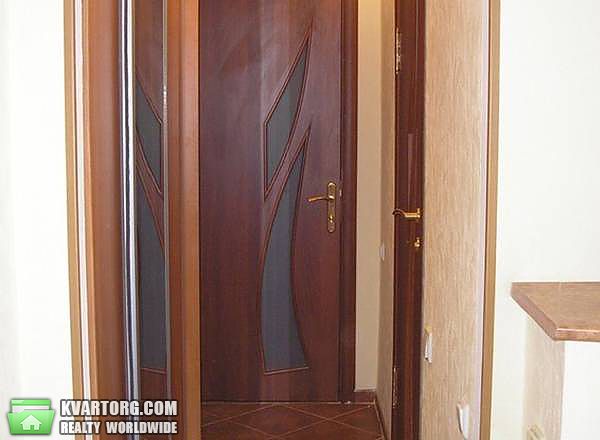 Rent out 2-room apartment. Киев,  метро "Дружбы народов" — photo 5