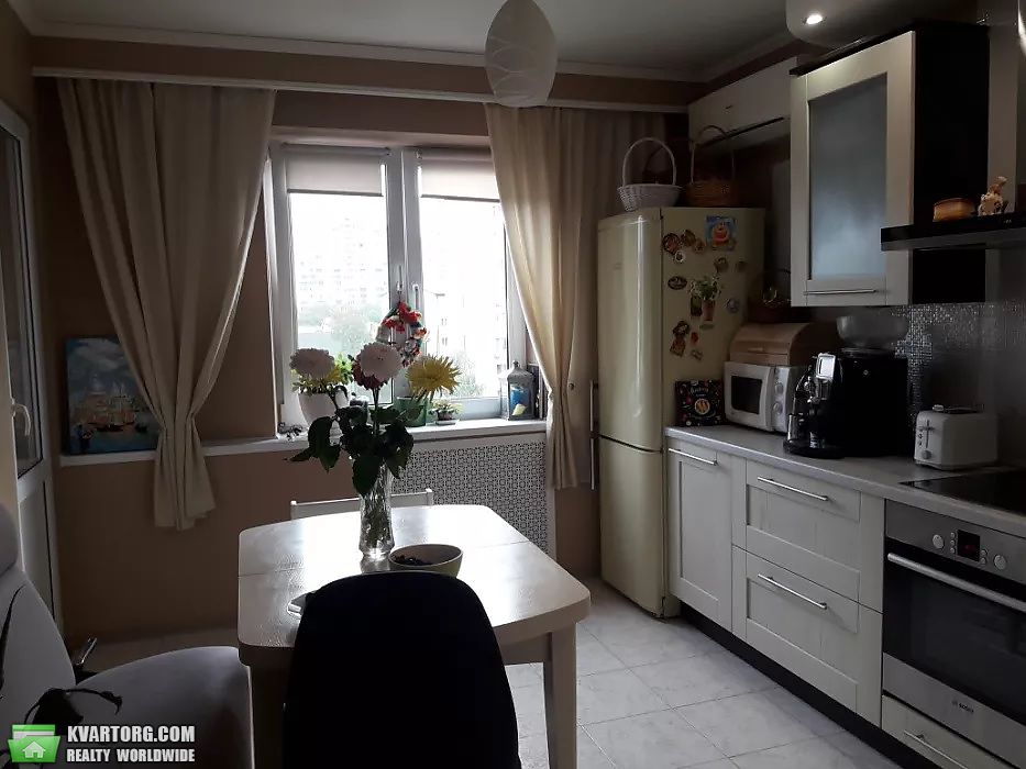 Sell 3-room apartment. Киев,  Сосницкая — photo 1
