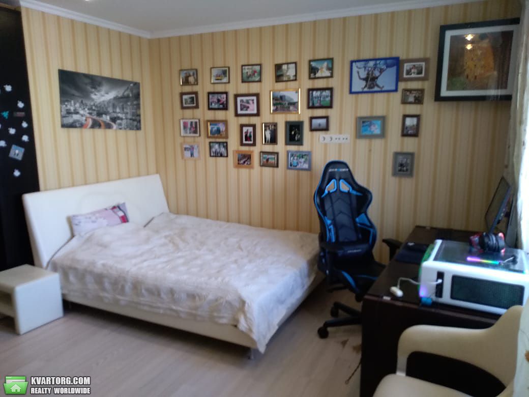 Sell 3-room apartment. Киев, Днепровская набережная — photo 4