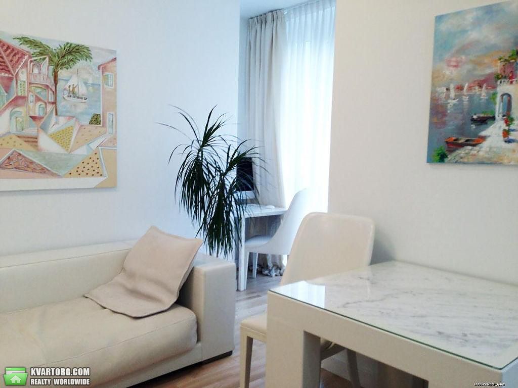 Rent out 2-room apartment. Киев,  Дарвина — photo 1