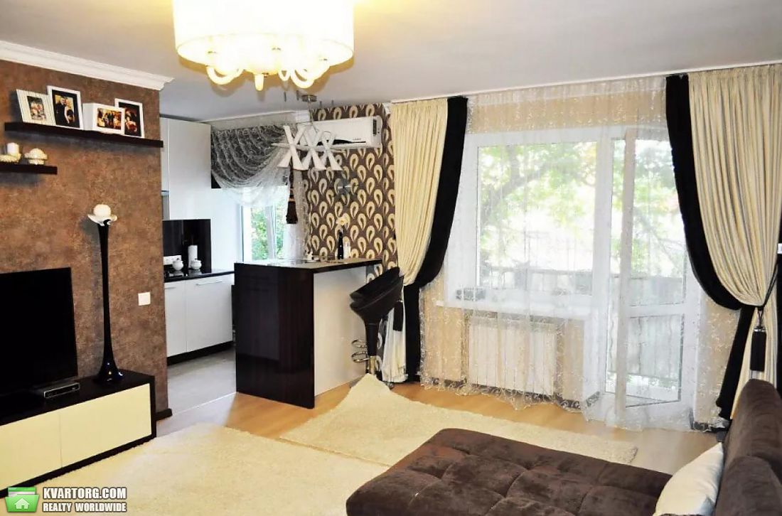 Rent out 2-room apartment. Киев, Бойчука — photo 4