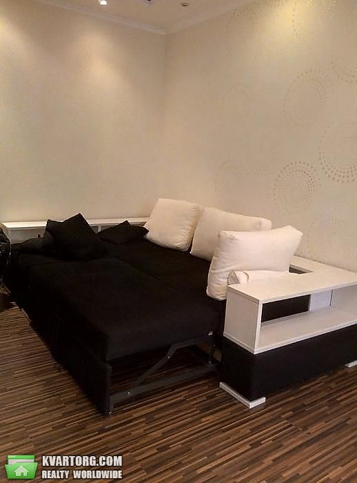 Rent out 2-room apartment. Киев,  Чавдар — photo 4