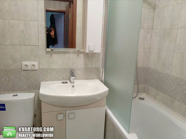 Rent out 1-room apartment. Киев,  Героев Севастополя — photo 1