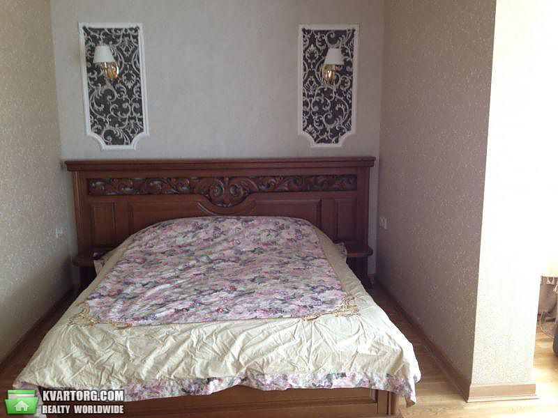Rent out 3-room apartment. Киев,  Жилянская — photo 6