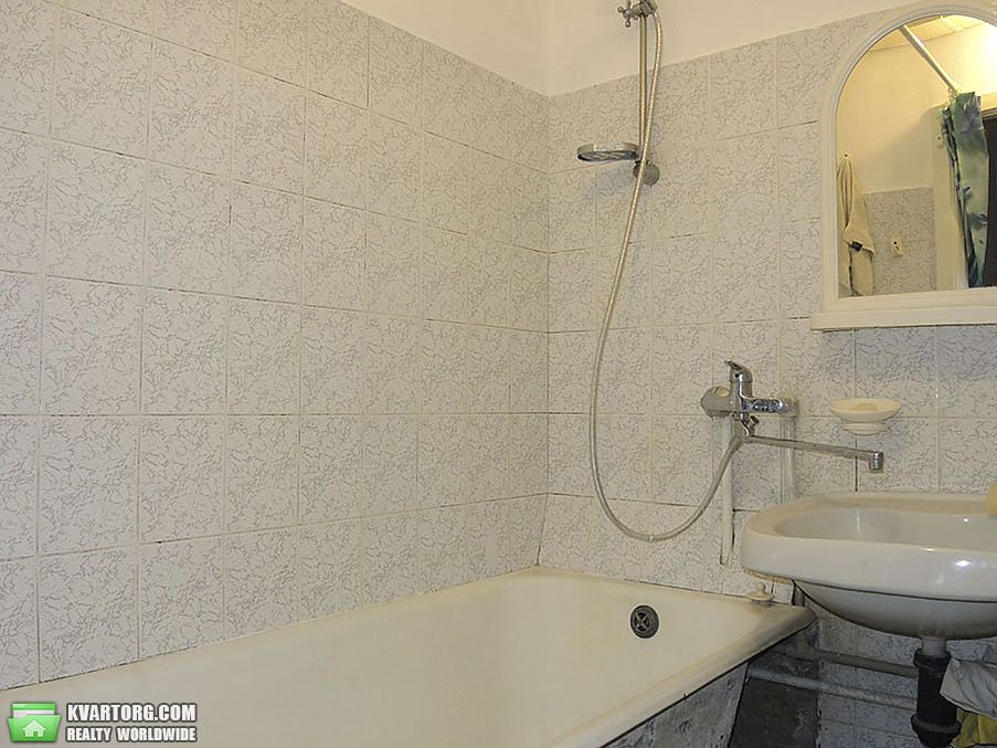 Rent out 1-room apartment. Киев,  Мазепы — photo 4