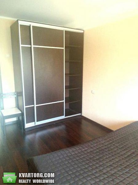 Rent out 3-room apartment. Киев,  Большая Васильковская — photo 4