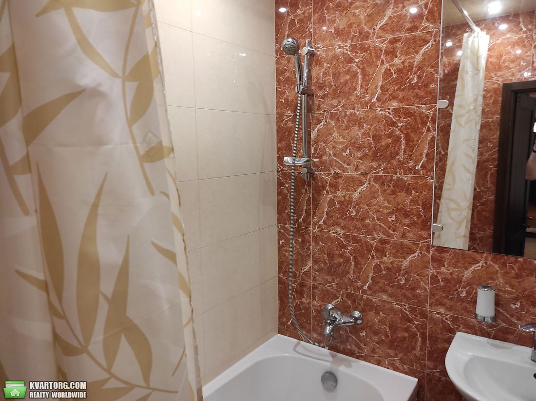Rent out 1-room apartment. Киев,  Чавдар — photo 9
