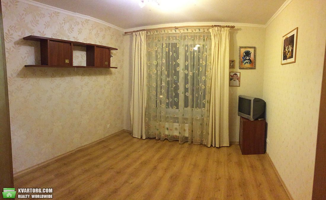 Sell 3-room apartment. Киев, Ломоносова — photo 1