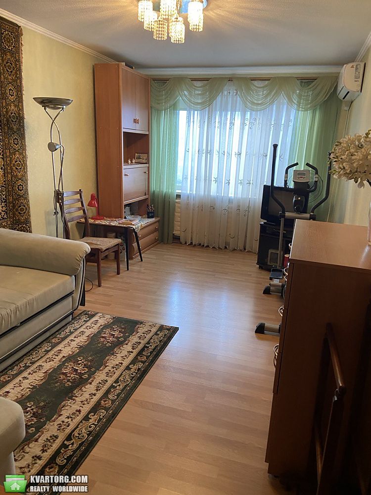 Rent out 1-room apartment. Киев,  Севастопольская — photo 2
