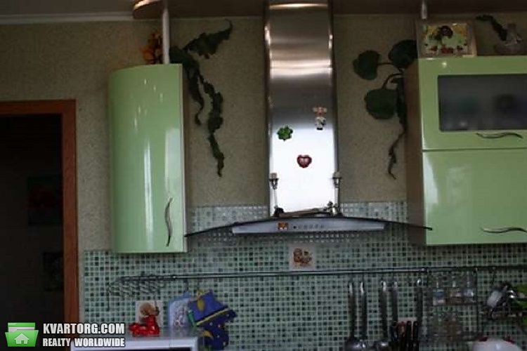 Sell 3-room apartment. Киев,  Уборевича — photo 2