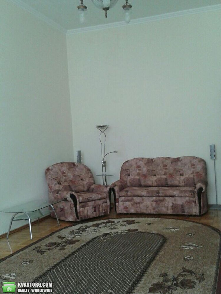 Rent out 2-room apartment. Киев,  Сечевых Стрельцов — photo 2