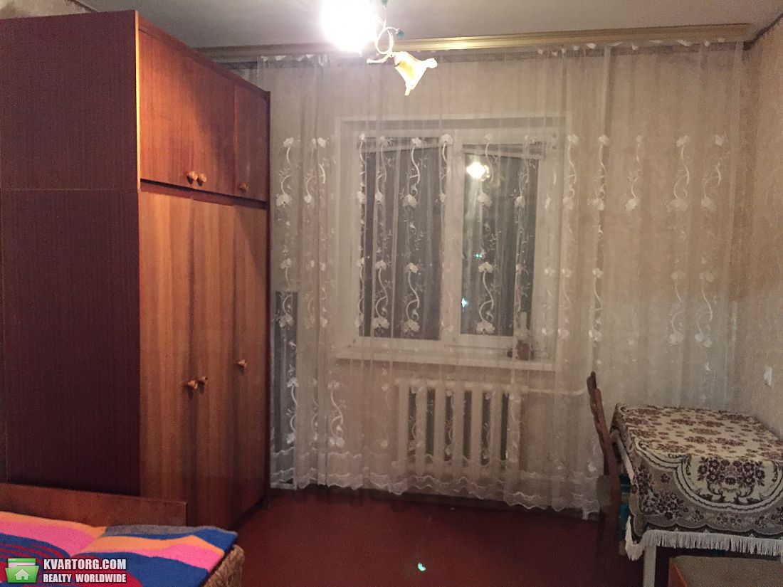 Rent out 2-room apartment. Киевская обл., Славина — photo 3