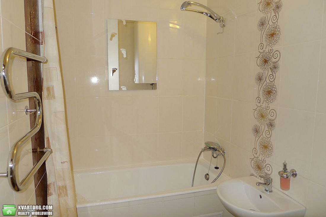 Sell 2-room apartment. Киев,  Воскресенская — photo 9