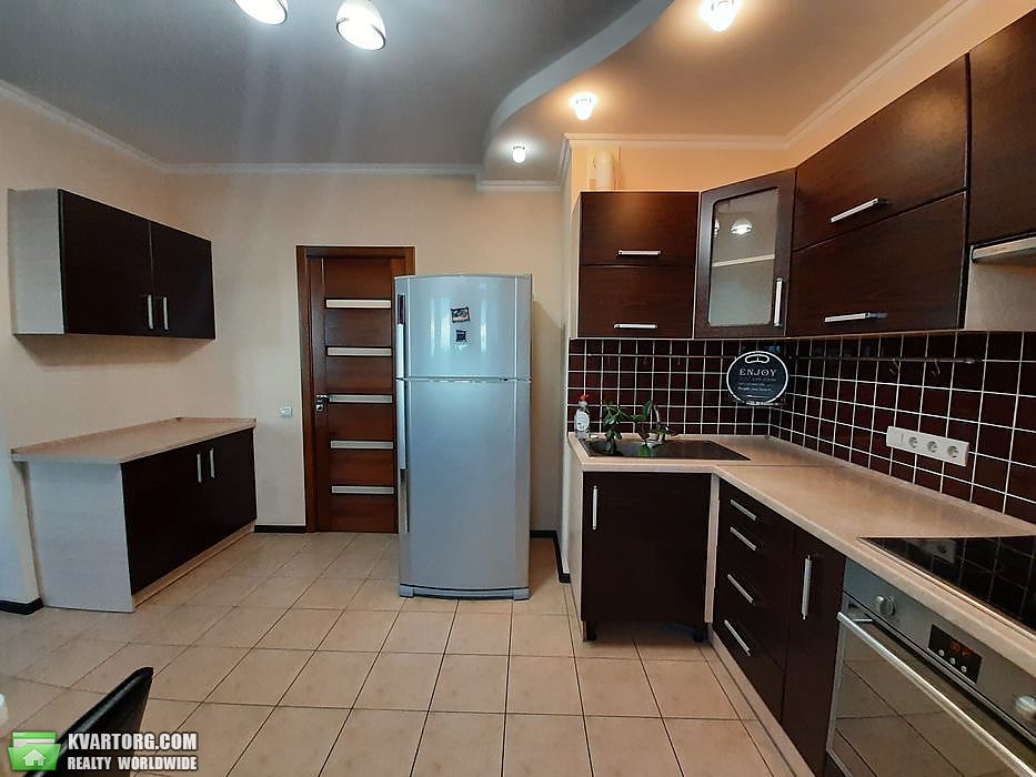 Rent out 2-room apartment. Киев, Сикорского — photo 1